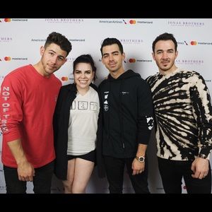 Meet your Posher, Shilo